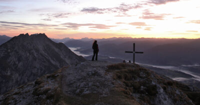 ‘Worker-to-Worker’ devotions build one another up in the Body of Christ